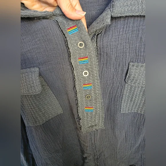 POL Navy Blue Oversized High Low Long Sleeve Henley Knit Top - Picture 6 of 13